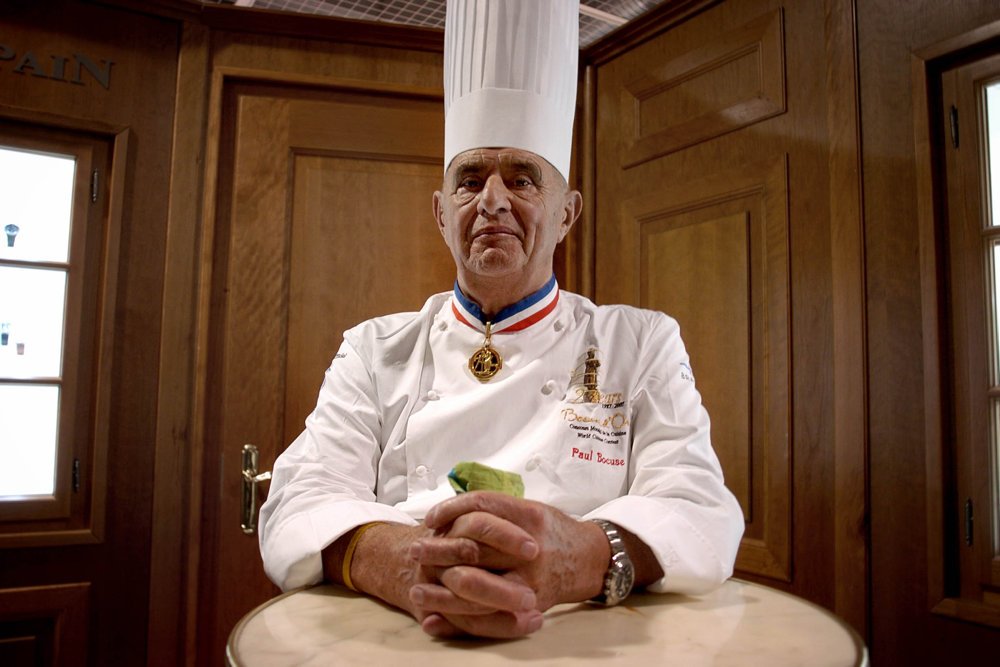 Bocuse har vundet et væld af priser og titler og er blevet tildelt adskillige michelinstjerner.