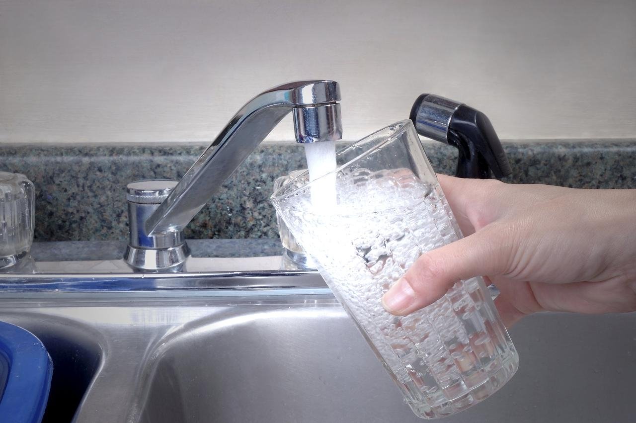 Borgerne i Fredensborg Kommune skal ikke være bekymrede over nitratindholdet i deres drikkevand, mener borgmesteren.