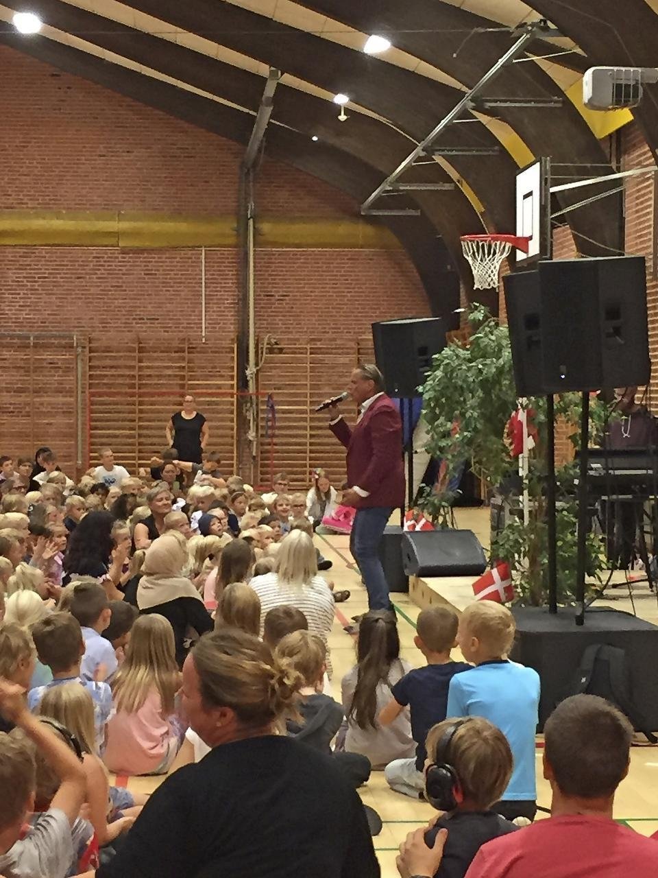 Baunehøjskolen i Jyllinge markerede sit store 40 års jubilæum med fest og farver