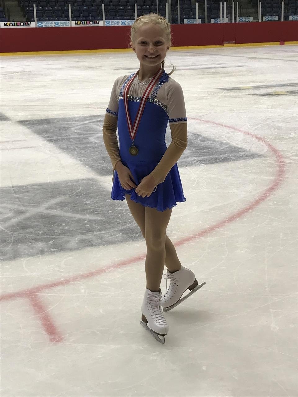 Hørsholm Kunstskøjteløber Forening vandt to medaljer ved sæsonens første stævne
