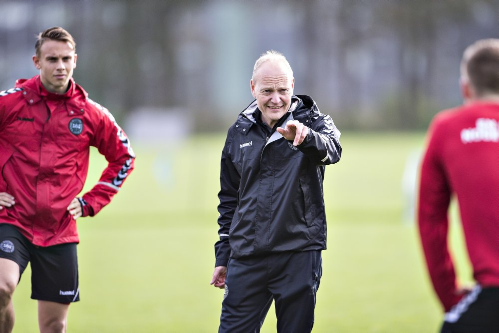 Danmarks U21-landshold i fodbold vandt 2-0 over Finland i EM-kvalen, mens Polen kun fik 1-1 mod Færøerne.