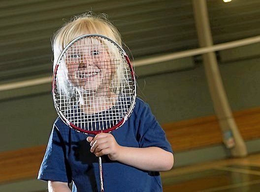 Med Badmintonfunday inviterer Køge Badminton Klub børn og forældre til en hyggelig og sjov dag i Ravnsborghallen.