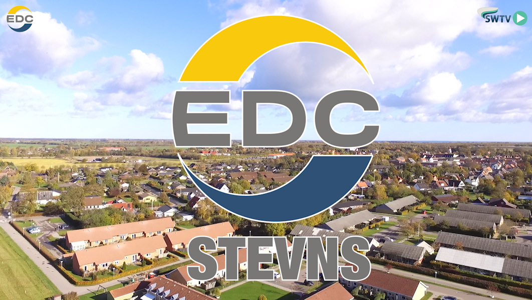 Leo Nielsen fra EDC Stevns, har netop nu 32 byggegrunde til salg i Store Heddinge. Her er du tæt på den helt unikke stevnske natur, handelsmuligheder, skole og meget mere.
 Se med her:
 
	 
	 Denne film er lavet i samarbejde med EDC Stevns