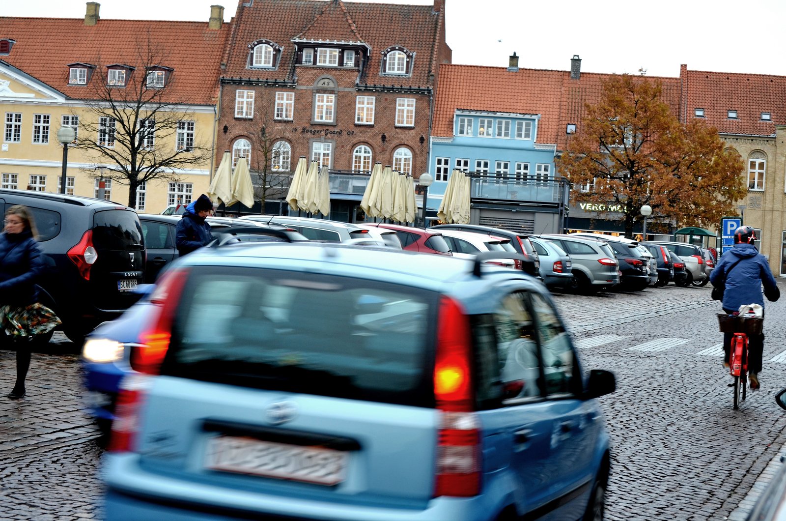 Den nye parkeringsundersøgelse viser blandt andet, hvor i byen der uddeles flest parkeringsbøder.