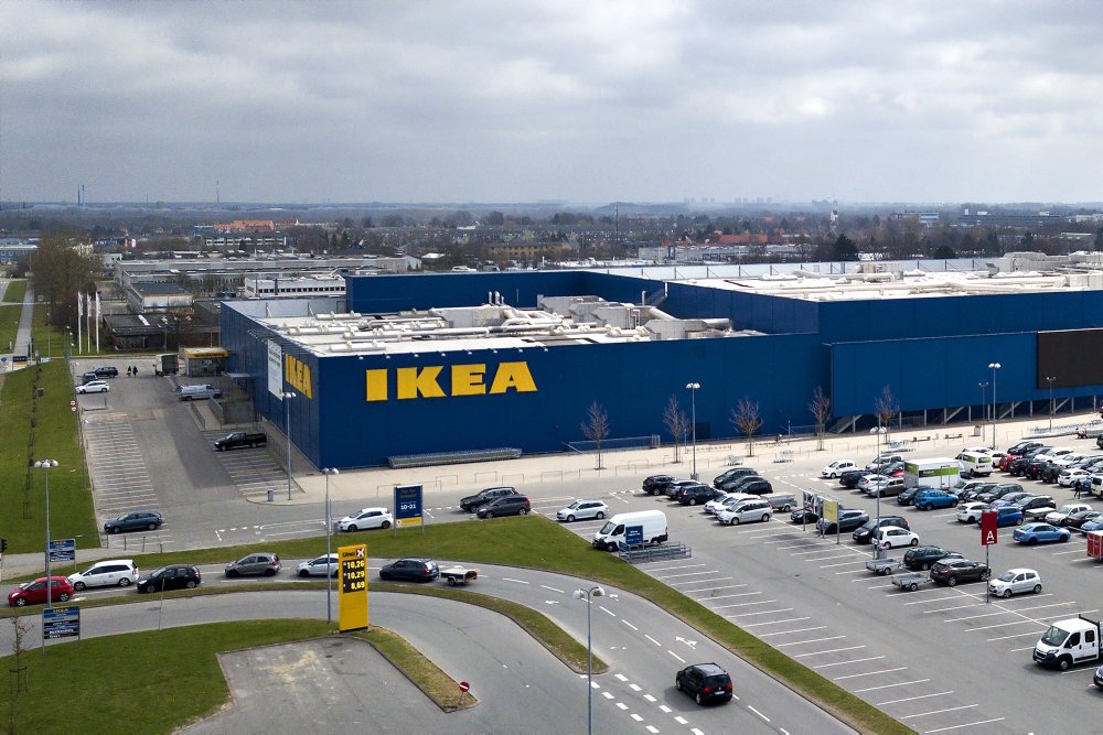 Ikea Danmark har øget salget det seneste år. En stigende andel bliver solgt på nettet.