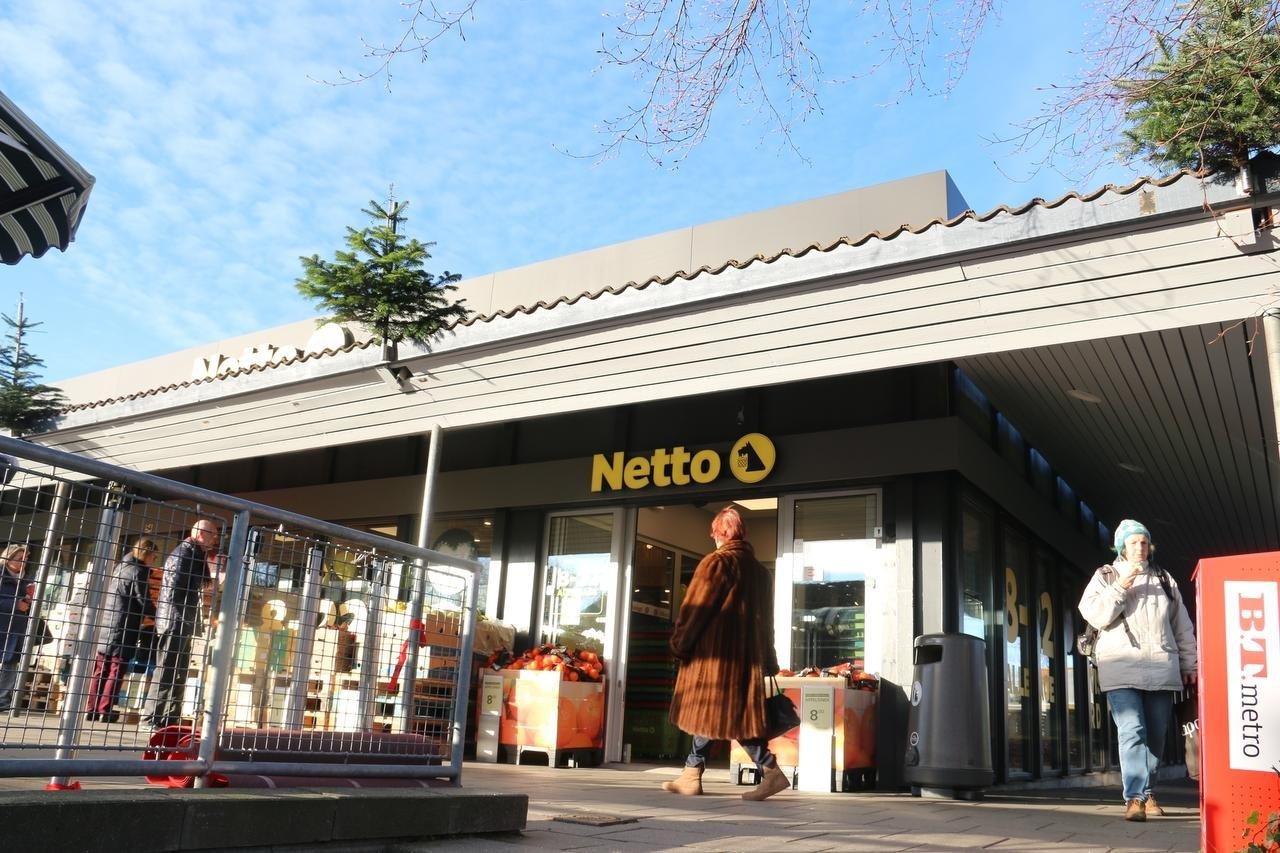 Onsdag morgen kl. 8.00 åbnede den nye Netto-forretning på Trørød Torv