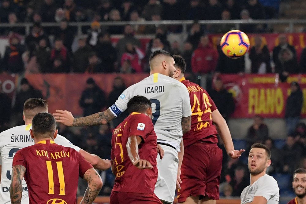 Inter kunne ikke holde føringen, og Roma udlignede til 2-2 med et kvarter igen i Serie A søndag aften.