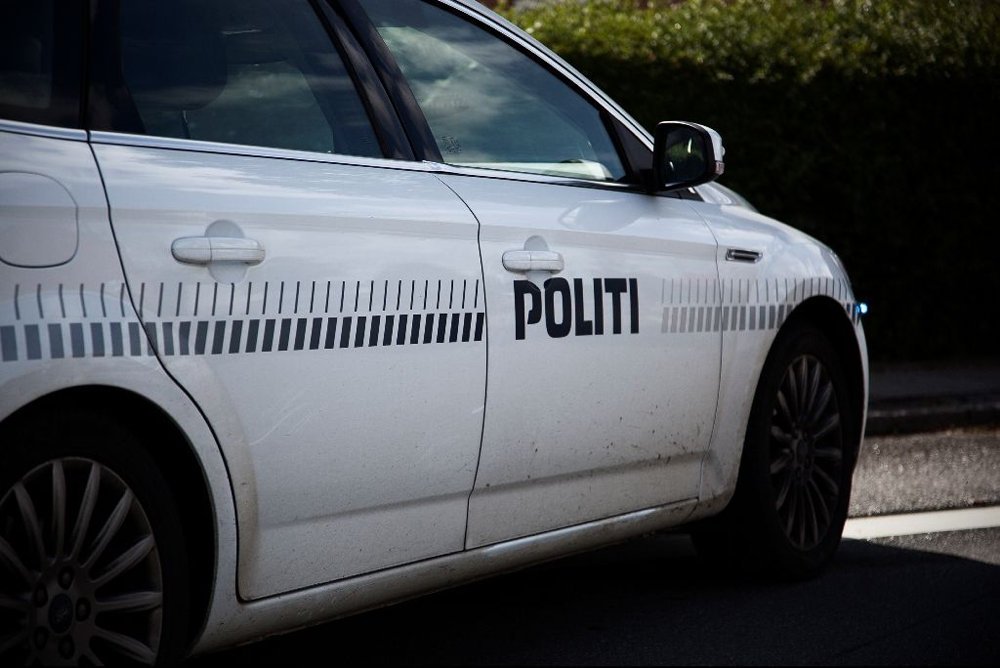 Syv biler stødte sammen på den nordjyske motorvej ved Randers. Lukning gav en kø på flere kilometer.