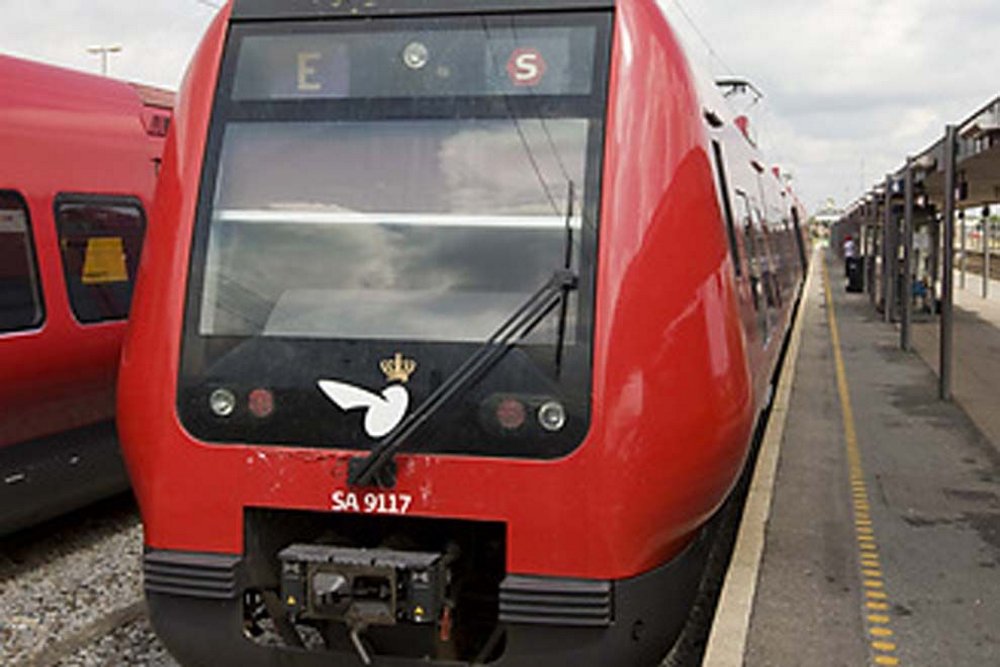 Torsdag har budt på flere problemer for togtrafikken. DSB erstattede S-tog med busser i Nordsjælland.