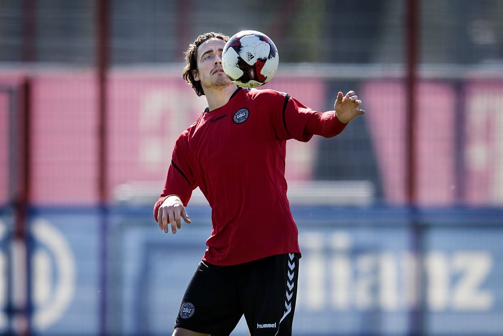 Thomas Delaney håber ikke, at danskerne bliver for overvældede af frygt og respekt for Rumænien.