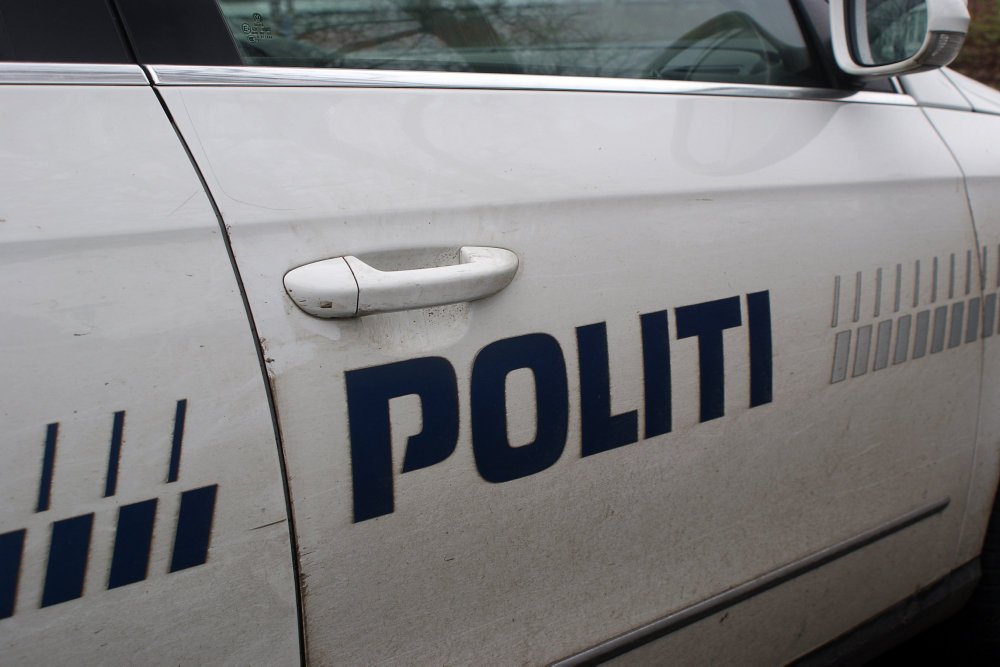 En 31-årig mand overfaldt en 29-årig kvinde på parkeringsplads i Aarhus V og er sigtet for drabsforsøg.