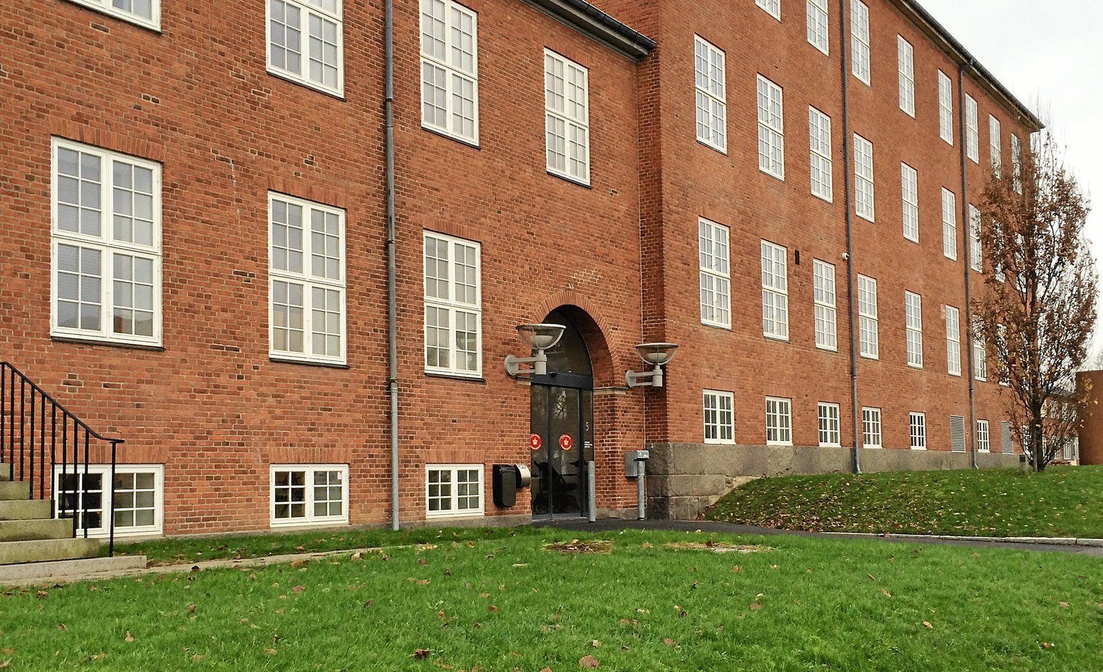 I Retten i Næstved nægtede alle tre sig skyldige.