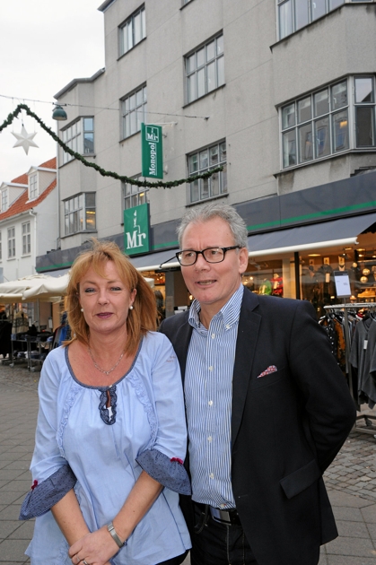 Mike Gundersen Vagtskifte: Henrik Settrup afløser Michael Gundersen som ny formand i ...