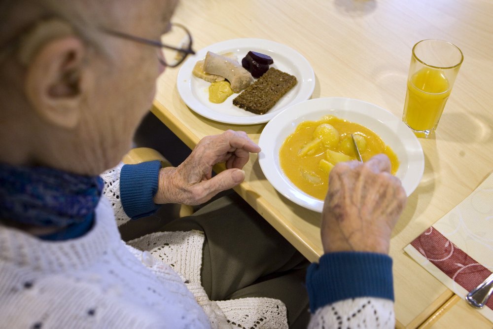 Oplevelsen af at bo på plejehjem i Ringsted Kommune er generelt ganske god, men maden lever ikke op til alles tilfredshed og bliver en torn i øjet.