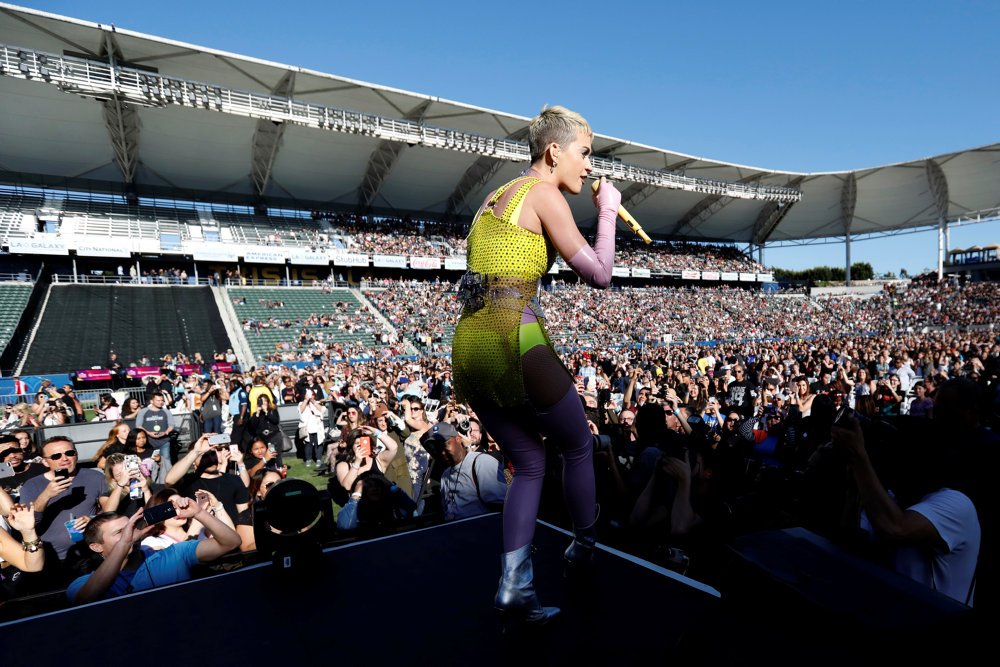 Ud over Danmark giver Katy Perry også koncert i Tyskland, Belgien, Frankrig og Italien.