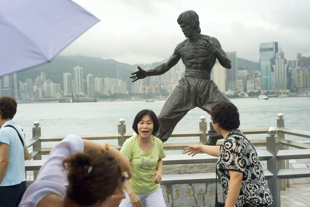 Officielt har Hongkong delvist selvstyre. Men Kina tolererer ikke den mindste slinger i valsen, siger ekspert.