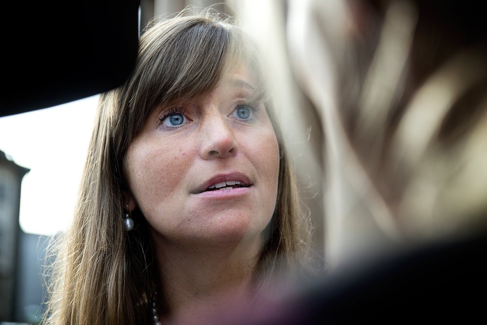 Dommer godkender, at krigsminister i Bandidos sendes til et fransk fængsel i en sag om et groft overfald.
