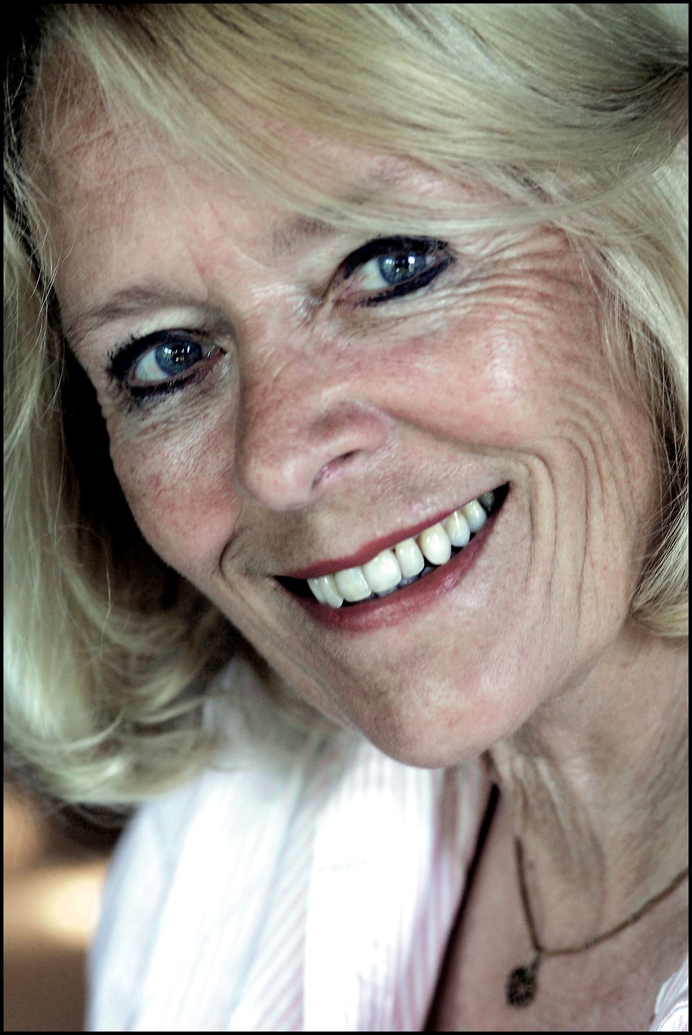 Den danske skuespillerinde og model Birte Tove er død 71 år gammel, oplyser familien i en meddelelse.