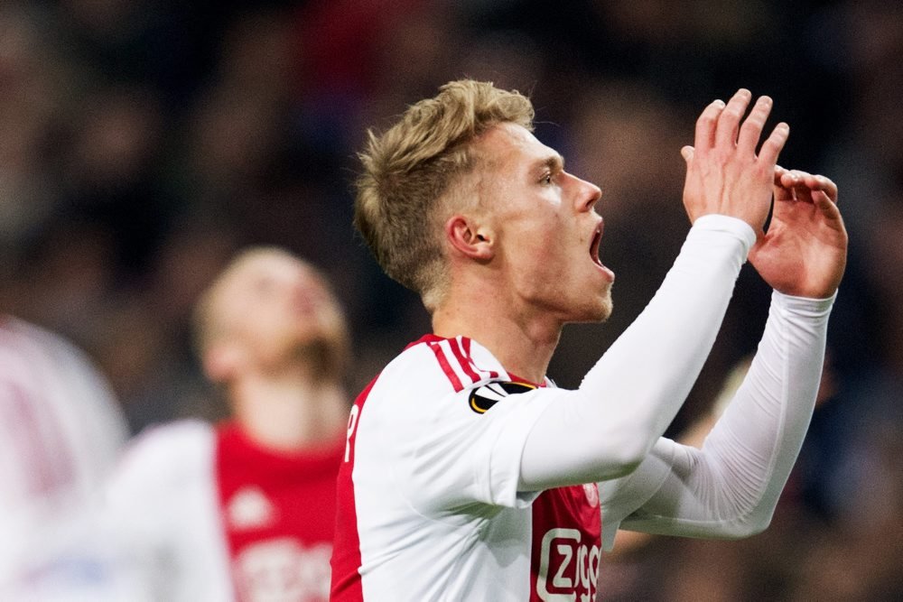 Ajax og Middlesbrough er enige om en pris for Viktor Fischer, der skal forhandle sine personlige vilkår.