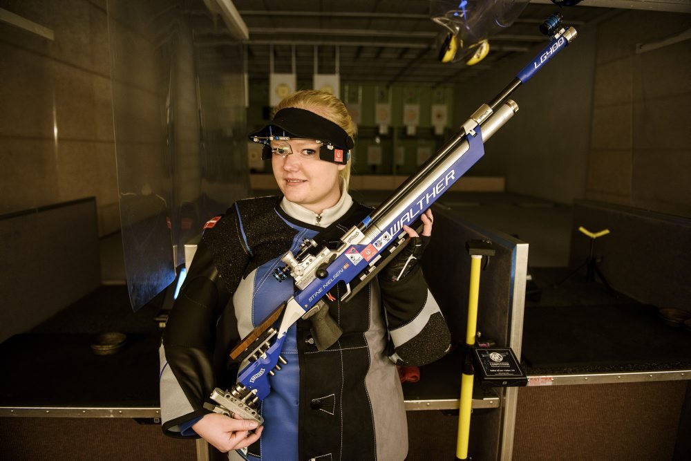 Skytten Stine Nielsen har lørdag chancen for at sikre Danmark den første medalje ved OL i Rio.