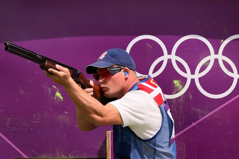 Jesper Hansen havde to forbiere på førstedagen af kvalifikationen i skeetskydning ved OL i Rio.