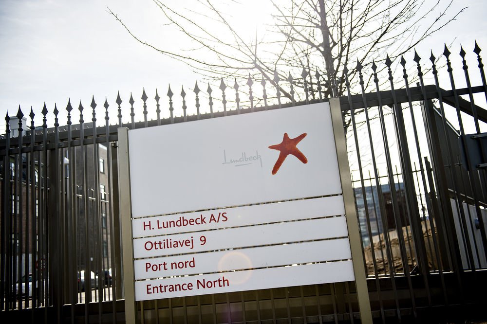 Lundbeck-aktien steg voldsomt i løbet af onsdag efter fremlæggelsen af en stor spareplan.