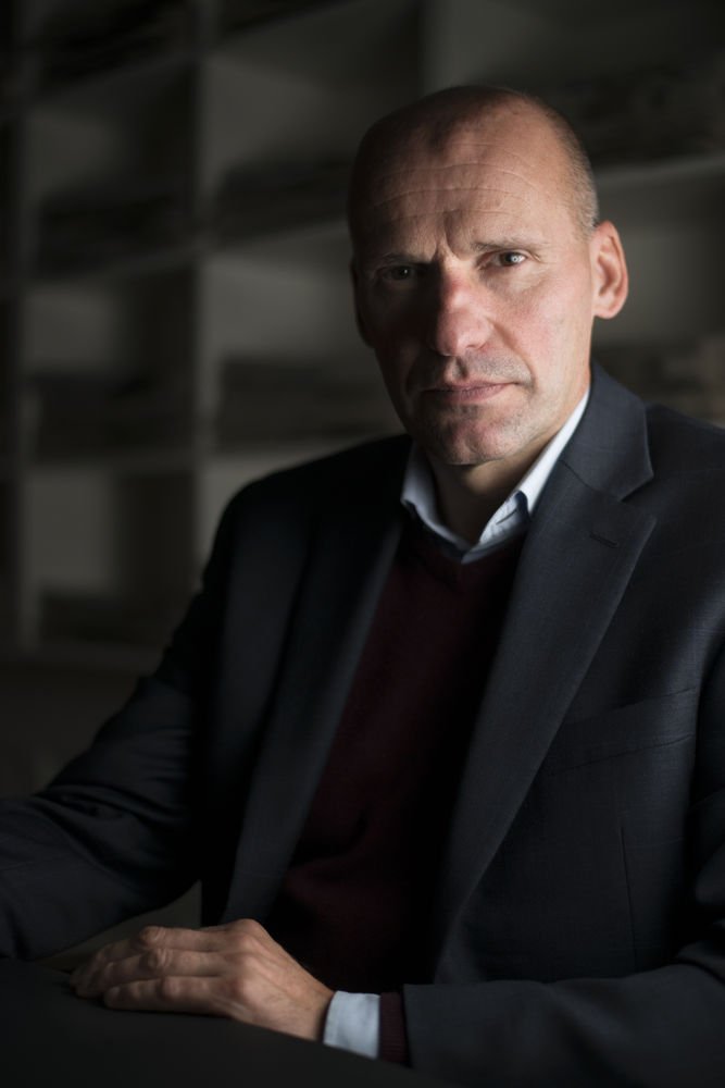 Den terrordømte nordmand har i stedet ansat Øystein Storrvik som sin nye advokat. Der er ingen forklaring.