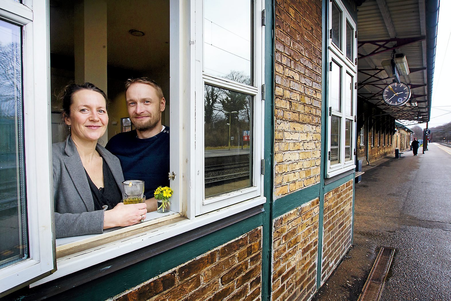 Sjællandske besøgte Skotte & Stentoft på Sorø Station forud for åbningen søndag den 8. marts 2015. Nu er caféen sat til salg.