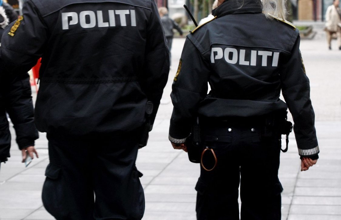 Pro-Safe henvendte sig flere gange til Sydsjællands og Lolland-Falsters Politi for at høre, om det havde modtaget en anmeldelse fra Forsvarets Materiel- og Indkøbsstyrelse.