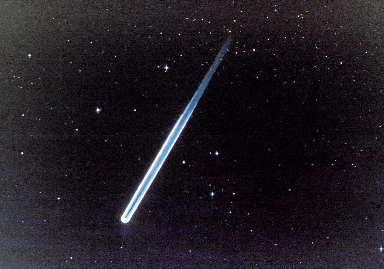Meteorsværmen Geminiderne giver mulighed for at se en masse stjerneskud i nat. Især nordjyderne kan glæde sig.