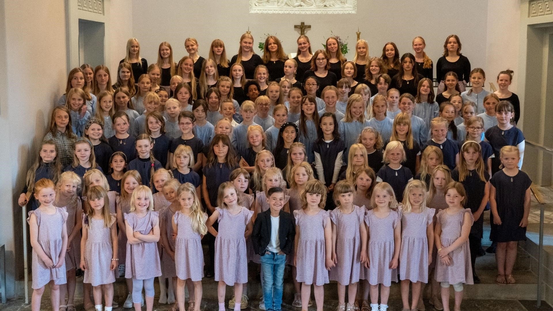 Nordsjællands Korskole tilbyder sangundervisning til drenge og piger fra 0. til 9. klasse fordelt på syv kor, og ved koncerten søndag den 2. juni medvirker alle syv kor. Foto: PR