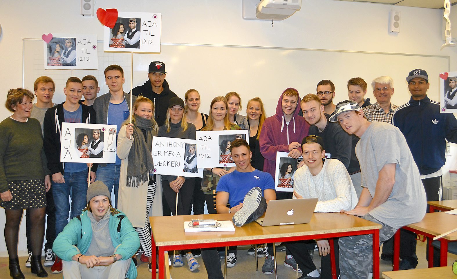 Ishøj: De seneste uger har Sydkysten kunnet bringe flere historier om gymnasieeleven Anthony Lopez fra CPH West. Han deltager i årets X Factor i duoen Anthony Jasmin, og underholdningsprogrammet har indtil videre været en lang sejrstriumf for de to unge sangtalenter.