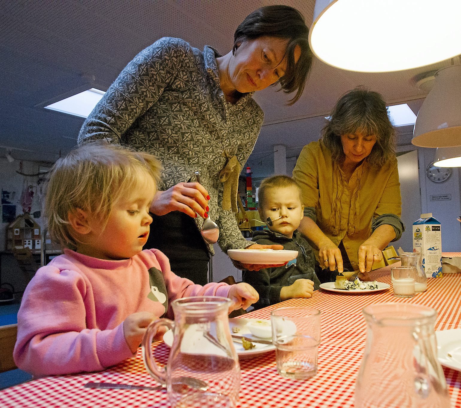 Furesøs børn kan se frem til at få flere voksne omkring sig, men det kommer med en pris.