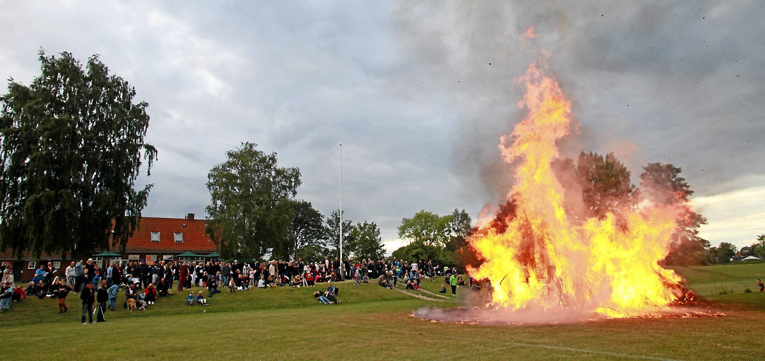 Santhans på stadion i Kirke Hyllinge.