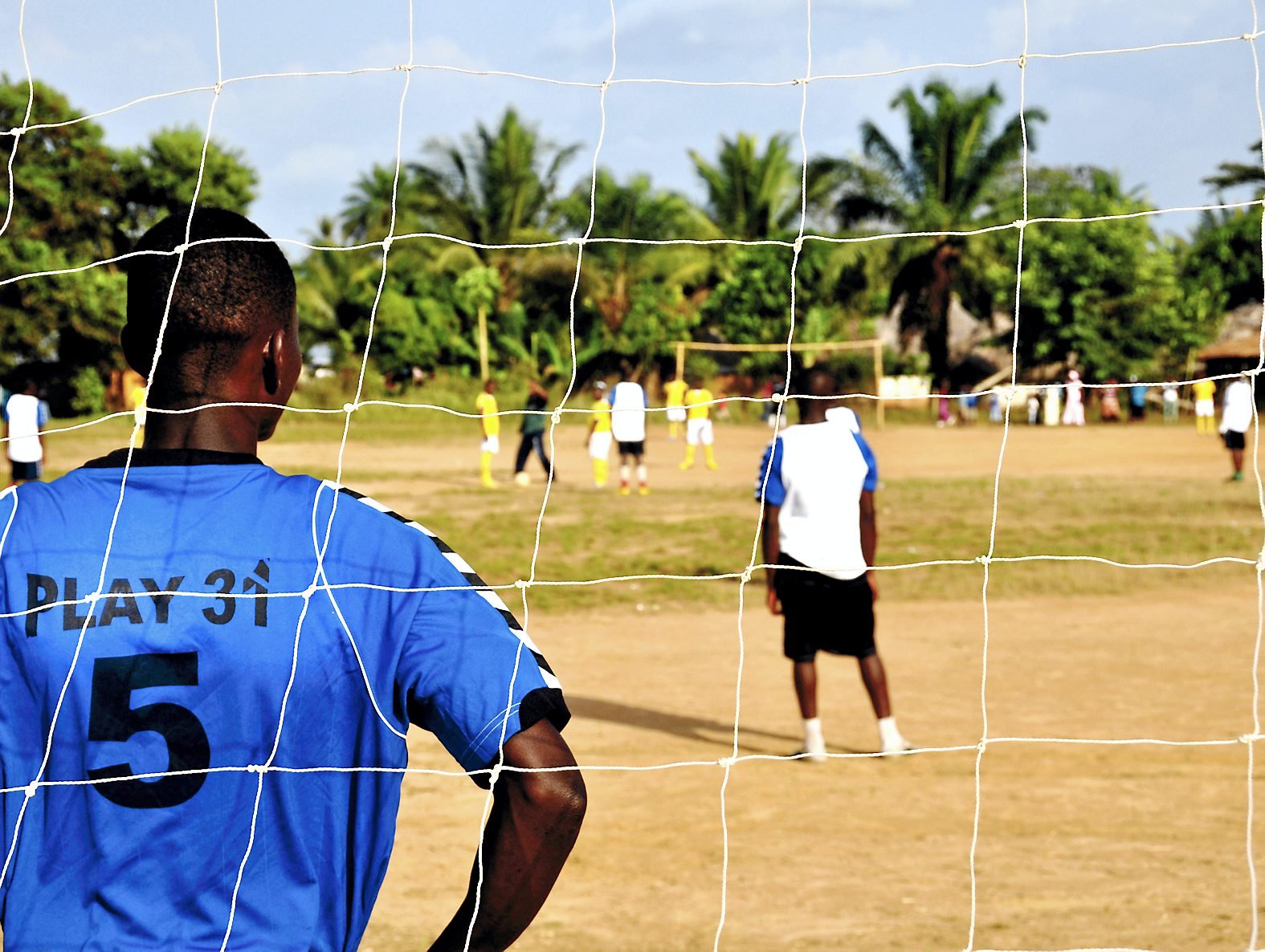 Byd på Daniel Aggers fodboldstøvler og Kahlenbergs Brøndby-trøje.