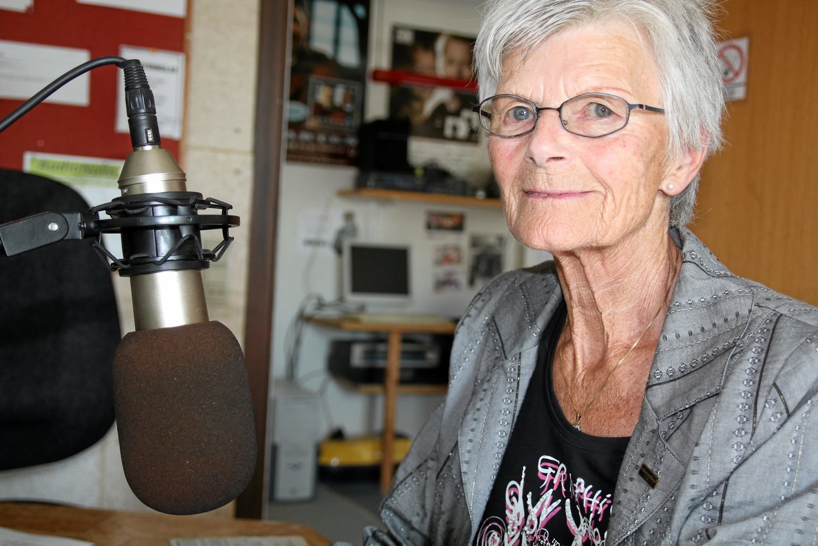Ruth Larsen er død, 92 år gammel. Hun var kendt af mange for sin utrættelige indsats for Stevns Lokal Radio.