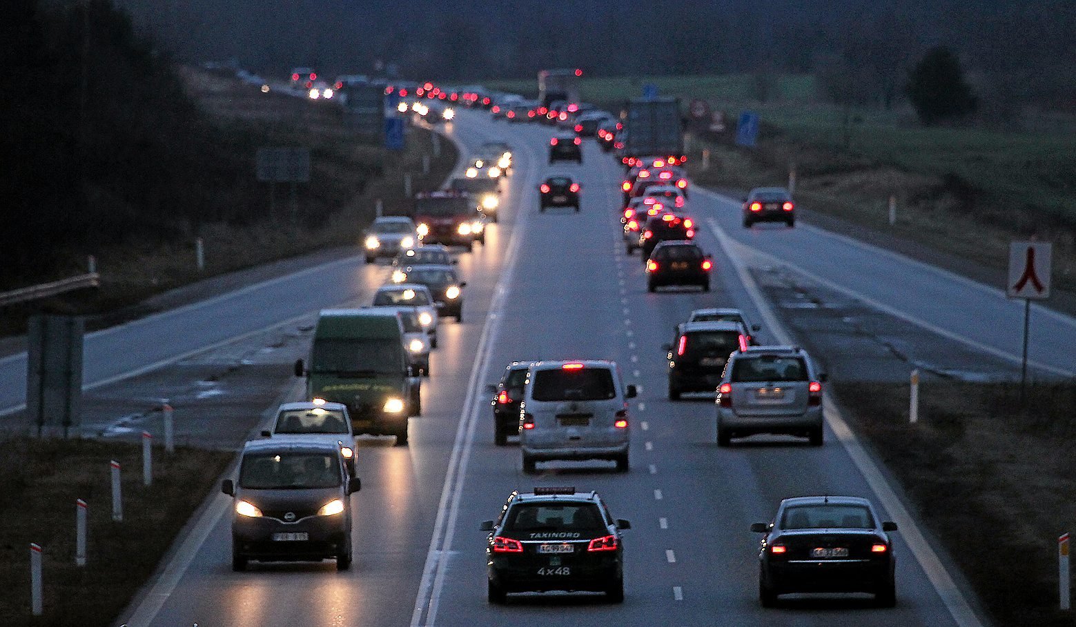 Har du styr på reglerne for lys på motorvejen? Arkivfoto.