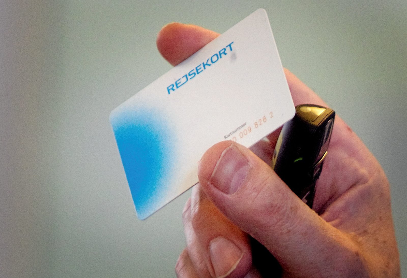 Efter nytår bliver det gratis at få et rejsekort, som fremover giver større rabatter uden for myldretiden.