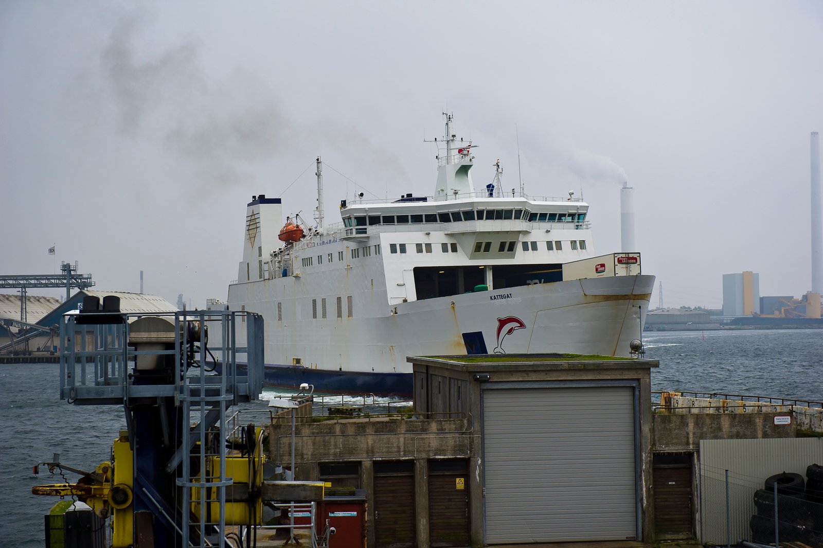Det tyske rederi FRS Group overvejer at indsætte en ekstra færge mellem Kalundborg og Aarhus til efteråret.