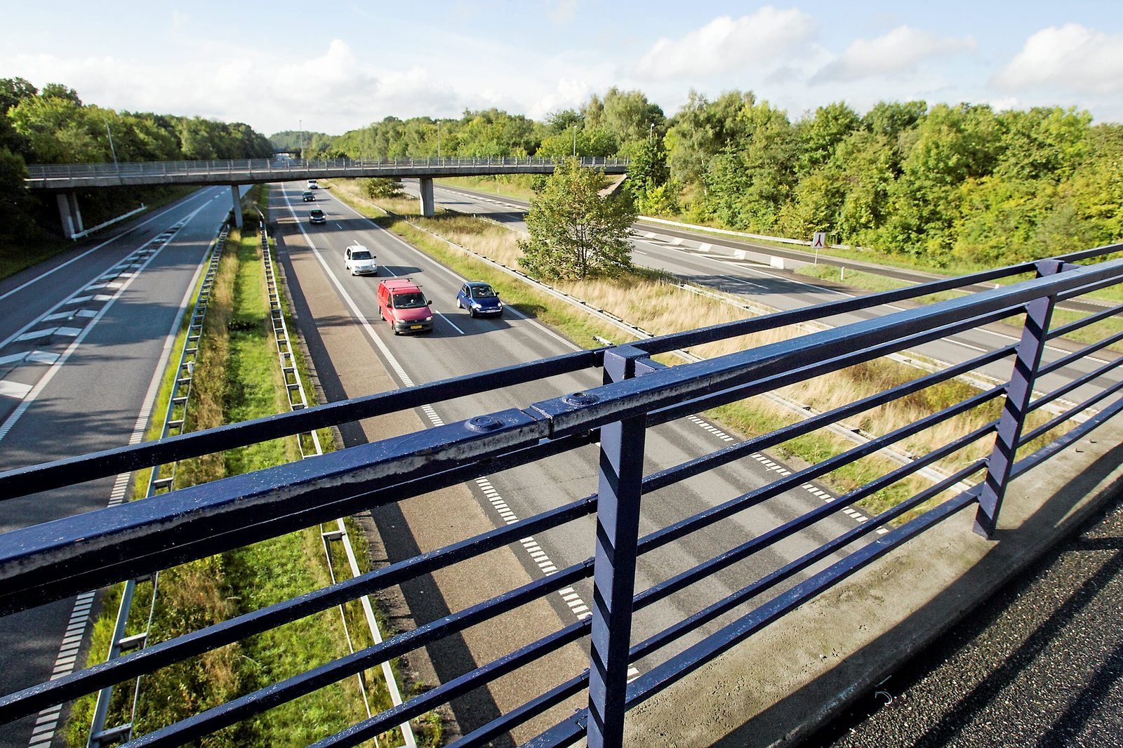 Forvaltningen har regnet på planerne om motorvejsoverdækningen i Farum - og tallene kommer til at give politikerne sved på panden.