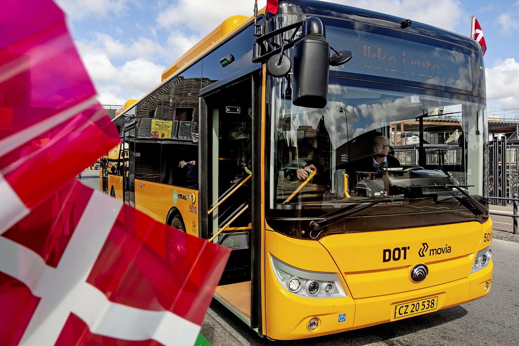 - Fordelen ved en bus 700S er, at den forbinder to store trafikknudepunkter på Sjælland, skriver Ivan Hansen.