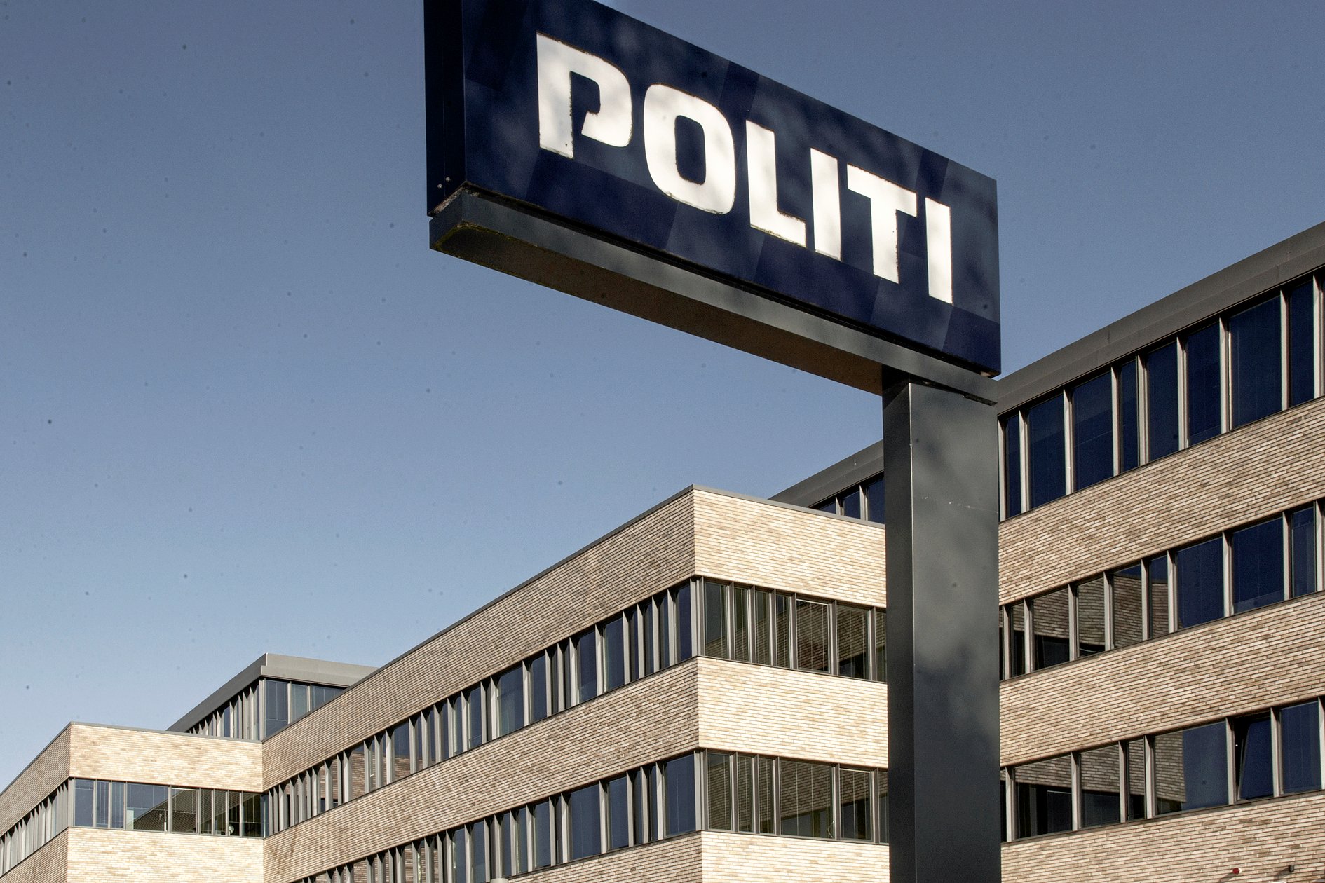 Tre mænd har siddet varetægtsfængslet siden anholdelsen i starten af juli.