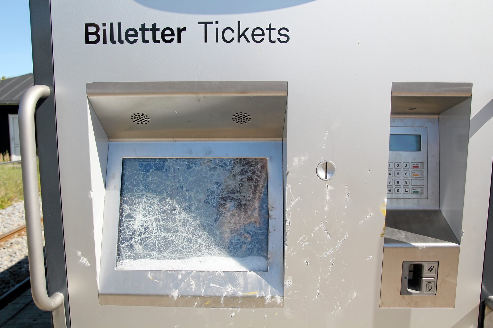 Ti smadrede automater ved sidste nytår betyder intet billetkøb på perronen de kommende dage.