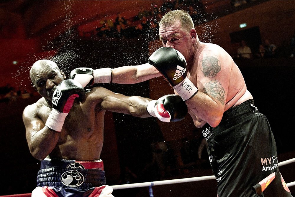 Mikkel Kessler er imponeret over Brian Nielsens indsats mod Evander Holyfield. Han finder afgørelsen i orden.