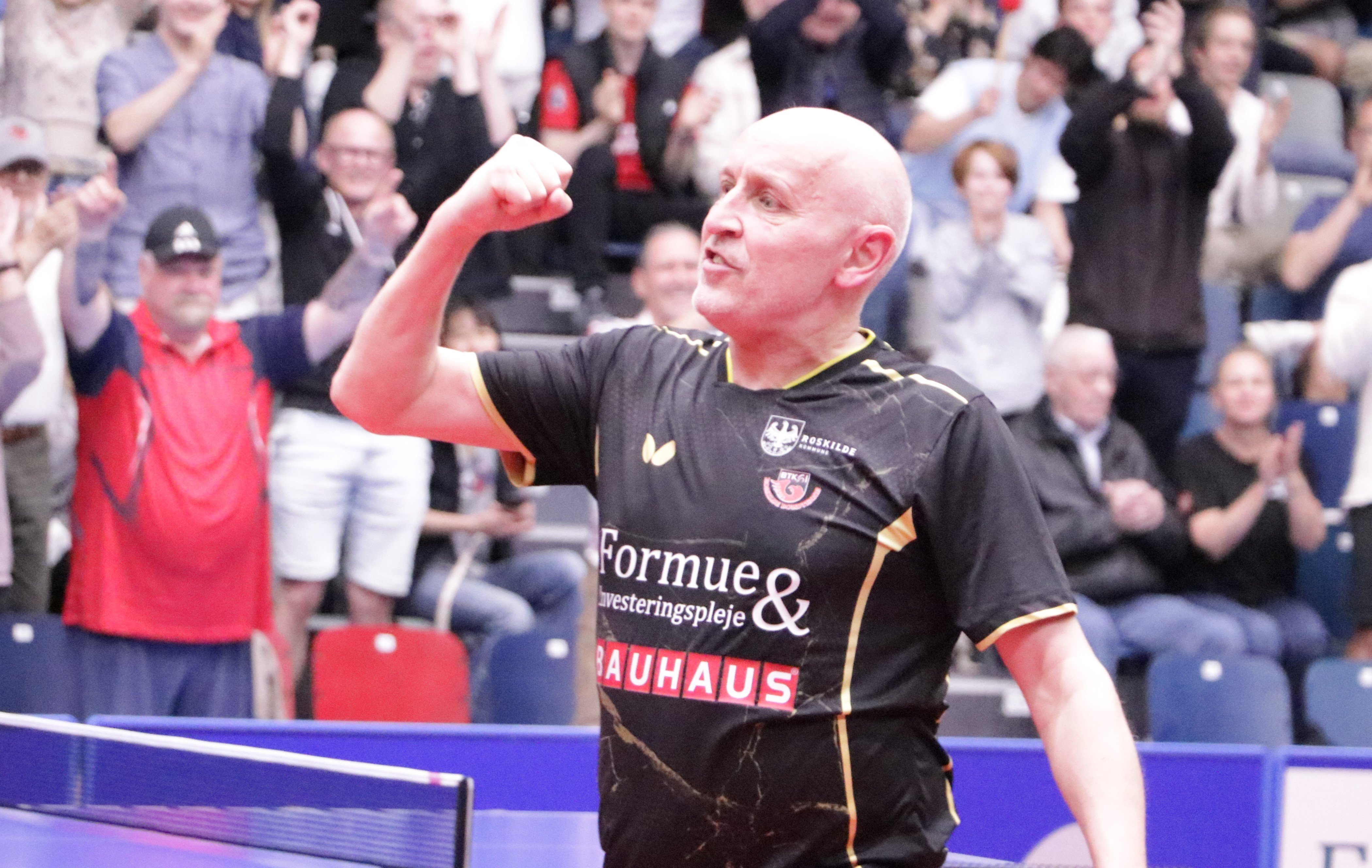 Allan Bentsen har vundet sin kamp i den tredje DM-holdfinale 2024 mod Næstved.