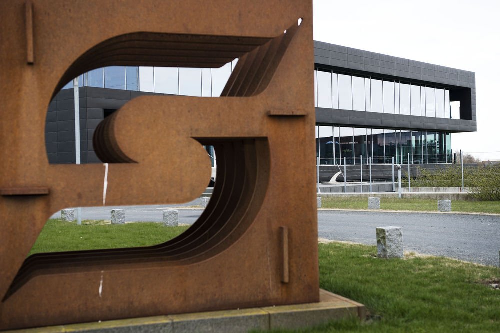 Sparekassen Østjylland er overtaget af Sparekassen Kronjylland. Garanterne har tabt deres penge.