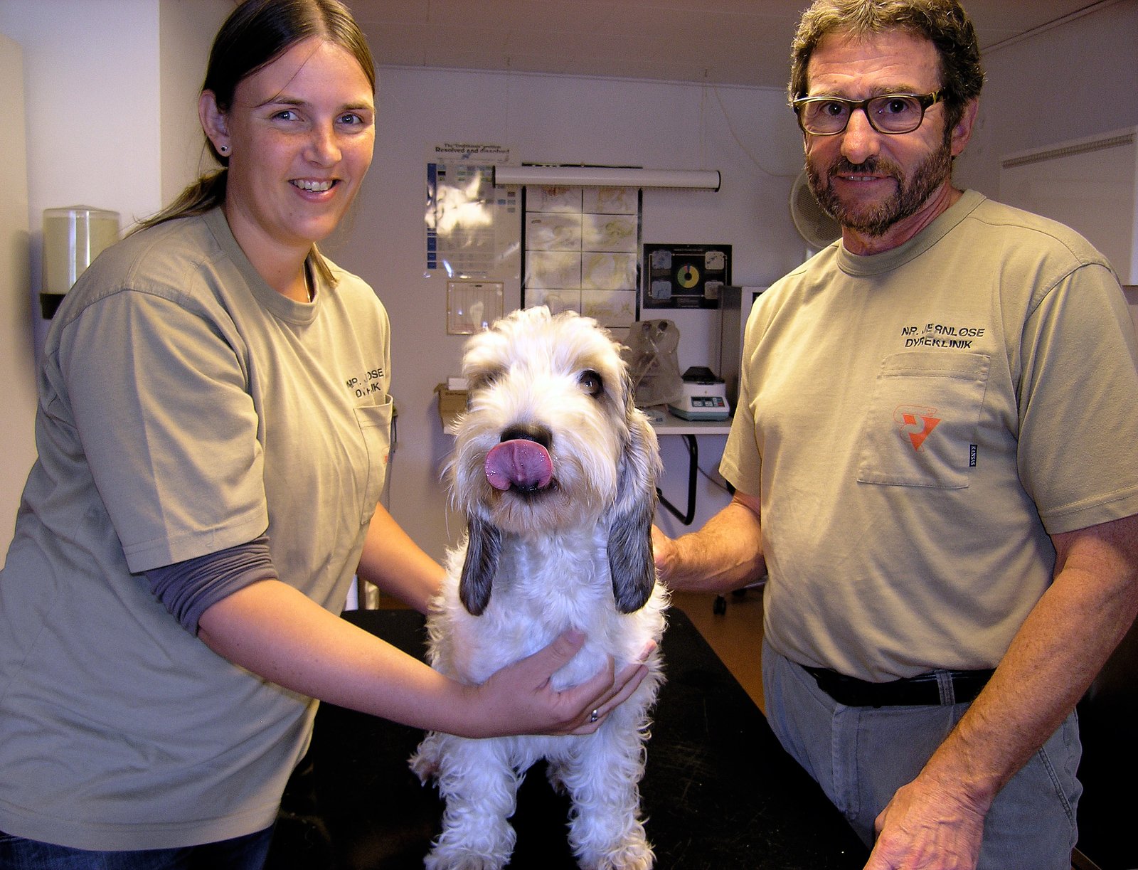 33-årige Anne Juul Hansen har lejet sig ind hos dyrlæge Henning Magnussen, så Nr. Jernløse Dyreklinik fremover har åbent alle hverdage