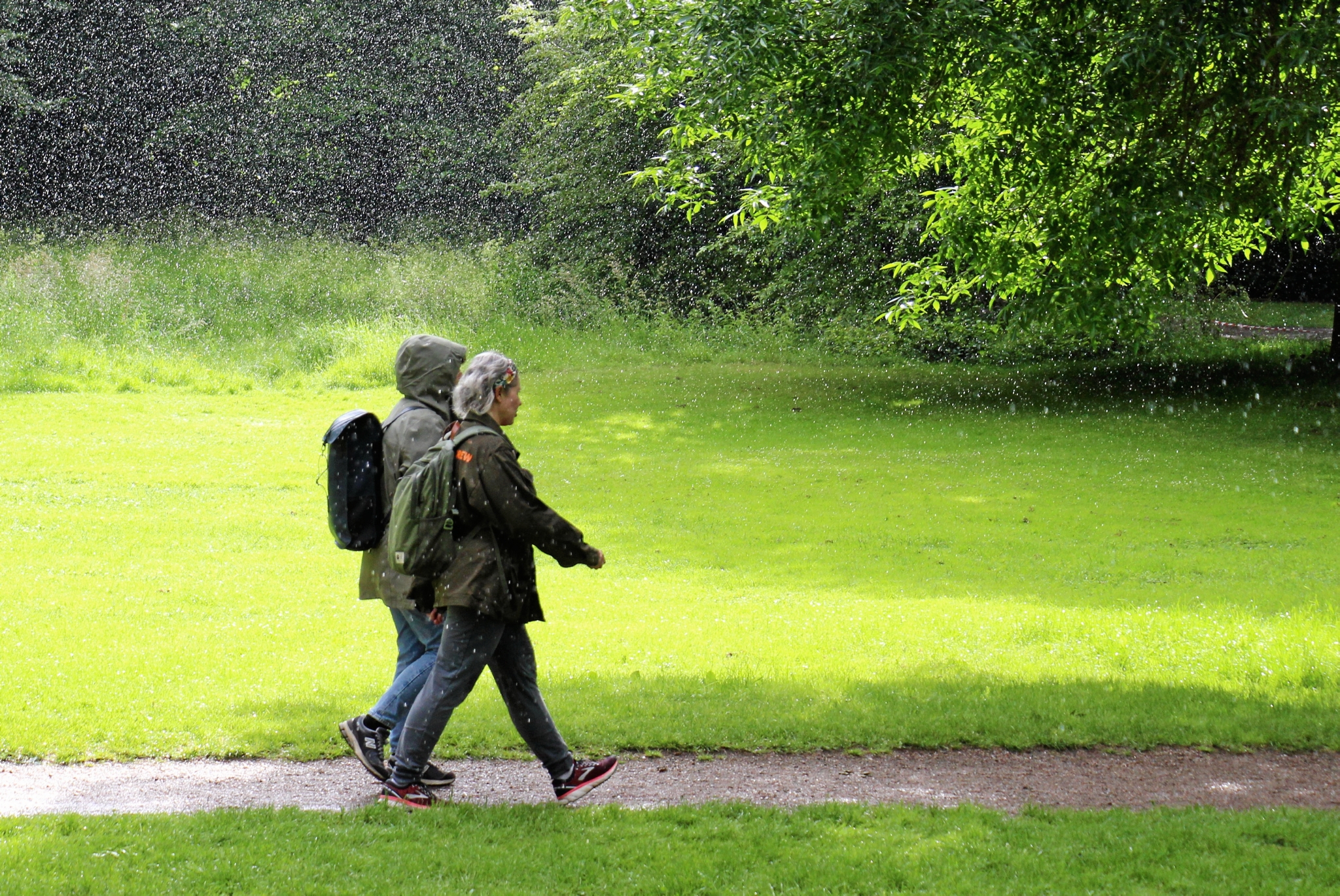 Det regnede både før og under årets Parkstafet. - Lars Ahn Pedersen Det regnede både før og under årets Parkstafet.