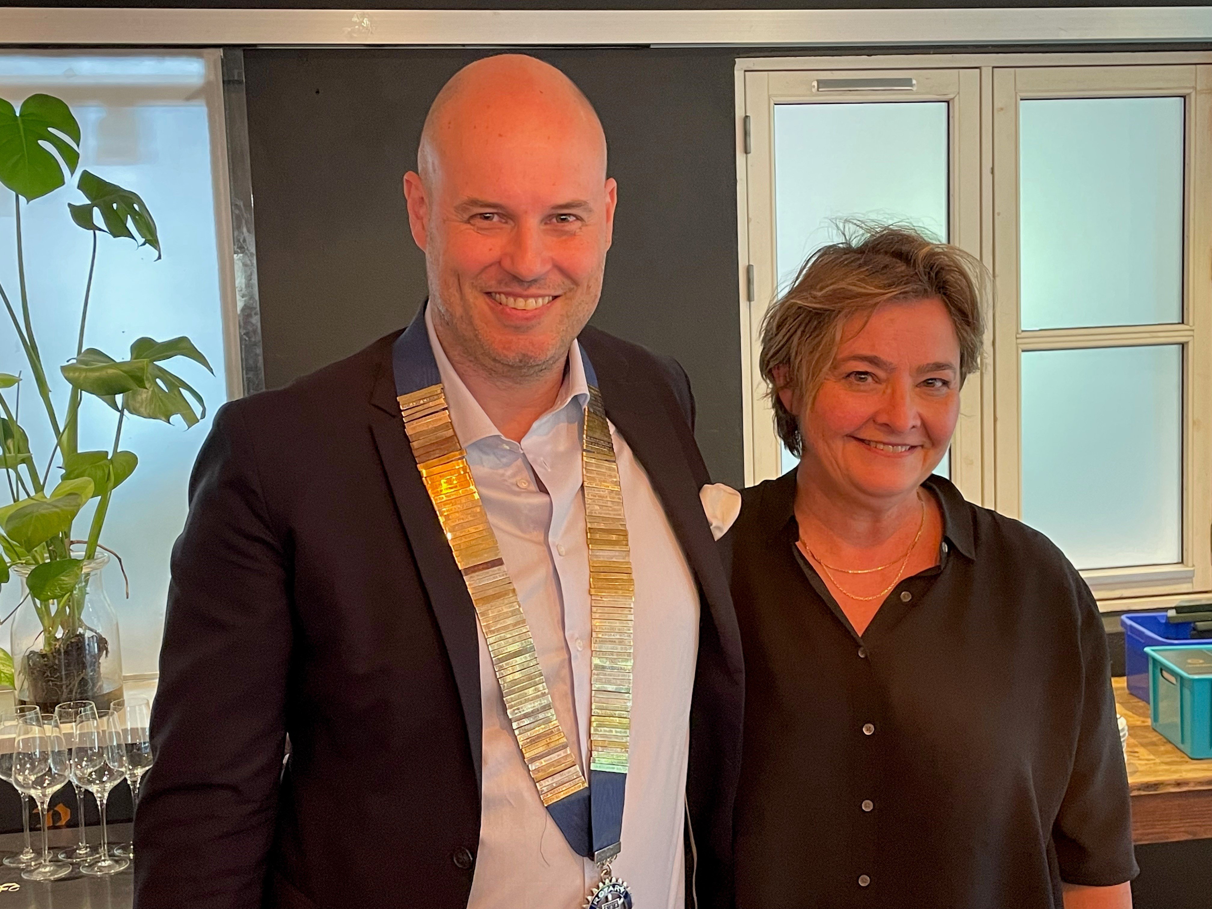 Guldkæden i Gentofte Rotary Klub har fundet en ny ejermand efter Henriette Sojas afsked.