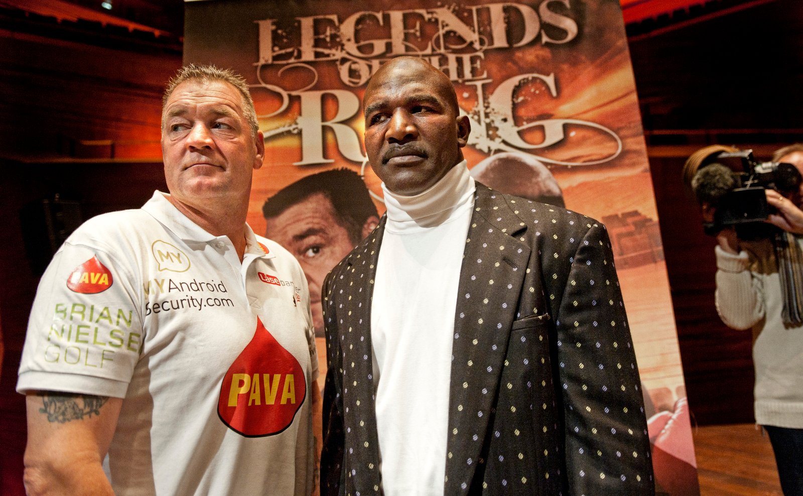 Evander Holyfield bliver ikke klar til at møde Brian Nielsen den 5. marts i København. Kampen er udsat til maj